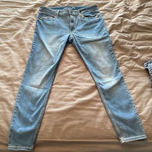 Old Navy Rockstar Super Skinny Jean